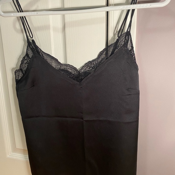 Brand new Abercrombie satin tank top w/lace trim - Picture 3 of 3